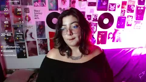 Snapshot of roxy_f_w chatting on 05.27.26 Roxana online show from 05.27.26