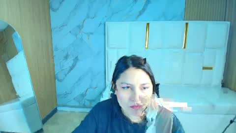 Snapshot of roxy_luxe_tf chatting on 04.20.26 Roxy online show from 04.20.26