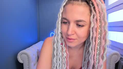 Roxy online show from 12.09.24