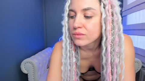 Roxy online show from 12.22.24