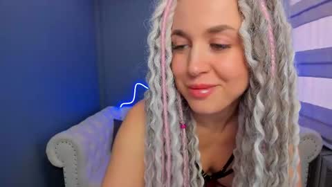 Roxy online show from 02.13.25