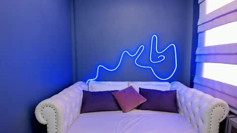 Roxy online show from 03.11.25