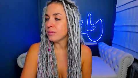 Roxy online show from 09.12.25