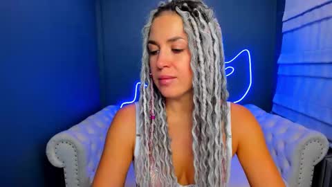 Roxy online show from 09.17.25