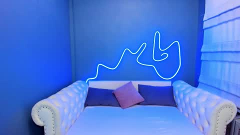 Roxy online show from 09.19.25