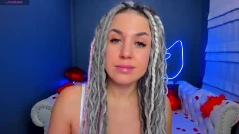 Roxy online show from 02.14.26