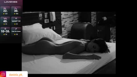 R O X Y  online show from 12.23.24