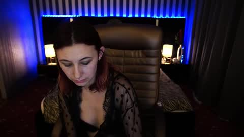 Snapshot of roxy_rayy chatting on 03.05.25 roxy_rayy online show from 03.05.25