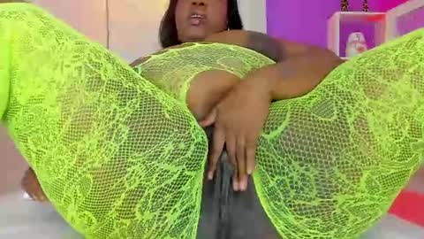 Snapshot of roxy_sexy69 chatting on 06.17.26 roxy_sexy69 online show from 06.17.26