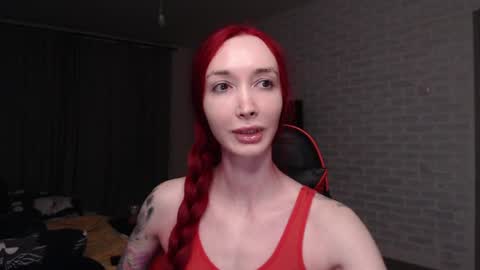 Snapshot of roxy_silver chatting on 05.24.26 Roxy online show from 05.24.26