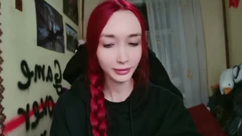Snapshot of roxy_silver chatting on 05.29.26 Roxy online show from 05.29.26