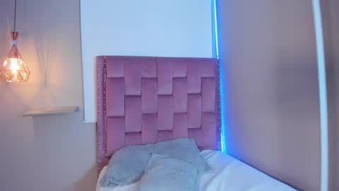 roxy_stone1 online show from 04.09.26