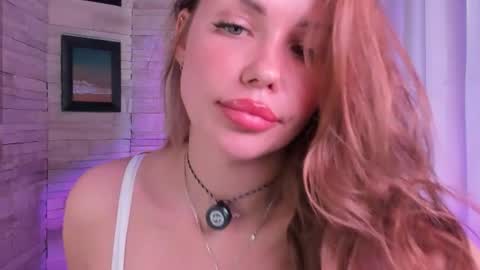 Snapshot of roxy_wet chatting on 06.28.26 Roxy follow me online show from 06.28.26