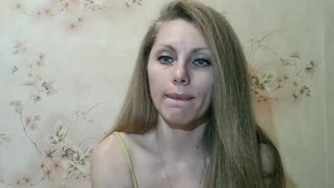 Snapshot of roxyfox18x01 chatting on 01.31.26 roxyfox18x01 online show from 01.31.26