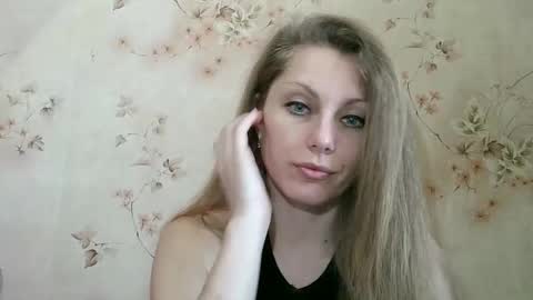 Snapshot of roxyfox18x01 chatting on 03.02.26 roxyfox18x01 online show from 03.02.26