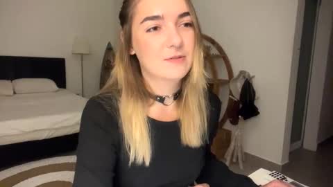 Roxy online show from 03.31.26