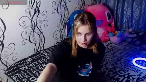 angela online show from 09.25.25