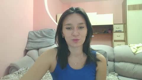 Snapshot of roza05x chatting on 09.08.25 Roza05x online show from 09.08.25