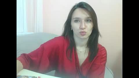 Snapshot of roza05x chatting on 10.30.25 Roza05x online show from 10.30.25
