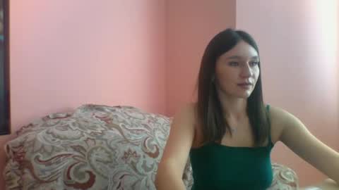 Snapshot of roza05x chatting on 11.05.25 Roza05x online show from 11.05.25