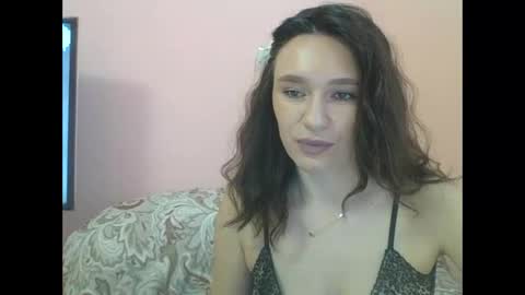 Snapshot of roza05x chatting on 11.08.25 Roza05x online show from 11.08.25