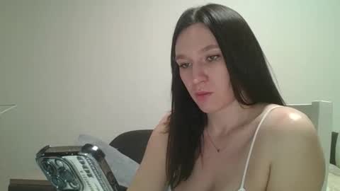Snapshot of roza05x chatting on 02.25.26 Roza05x online show from 02.25.26