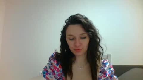 Snapshot of roza05x chatting on 03.16.26 Roza05x online show from 03.16.26
