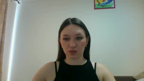 Snapshot of roza05x chatting on 03.25.26 Roza05x online show from 03.25.26