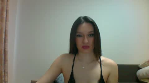 Snapshot of roza05x chatting on 03.27.26 Roza05x online show from 03.27.26