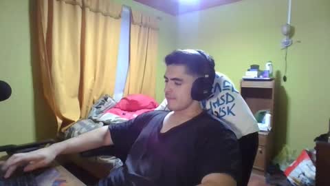 Snapshot of rpaulo25 chatting on 02.24.25 rpaulo25 online show from 02.24.25