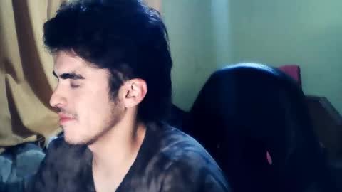 Snapshot of rpaulo25 chatting on 11.17.25 rpaulo25 online show from 11.17.25