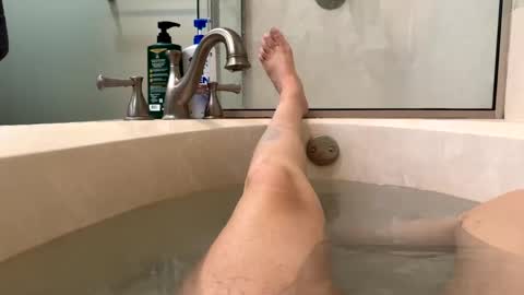 Snapshot of rsxxx130 chatting on 01.12.25 ireneTxCD online show from 01.12.25