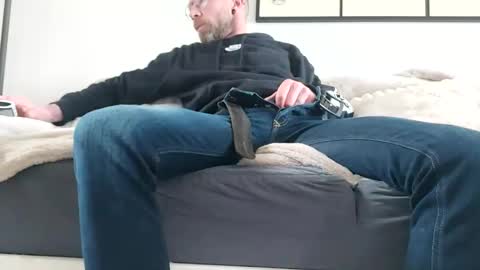 Snapshot of ruan8080 chatting on 02.21.25 petit cochon online show from 02.21.25