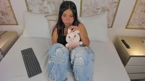Snapshot of rubby_grundy chatting on 05.12.26 R U B B Y online show from 05.12.26