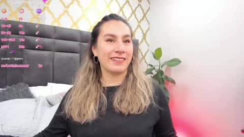 Snapshot of rubby_taylor chatting on 05.18.26 RubbyTaylor online show from 05.18.26
