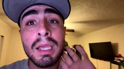 Snapshot of rubenzaragosa09 chatting on 05.15.26 rubenzaragosa09 online show from 05.15.26