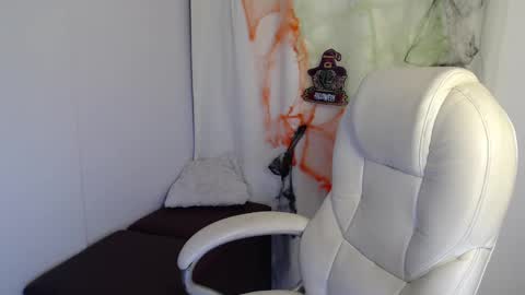 Rubi online show from 10.31.25