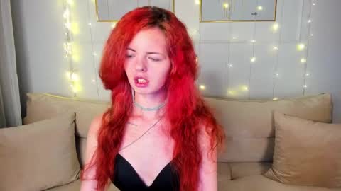 Snapshot of rubyattwood chatting on 02.18.25 rubyattwood online show from 02.18.25