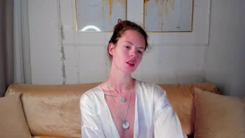 Snapshot of rubyattwood chatting on 10.18.25 rubyattwood online show from 10.18.25