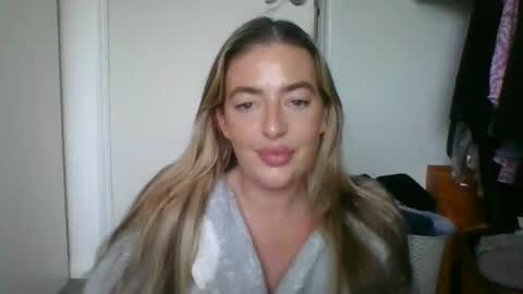 rubyredxxxoxxx online show from 11.27.25