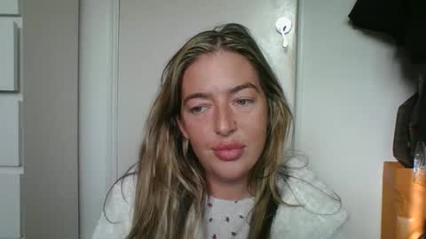 rubyredxxxoxxx online show from 03.25.26