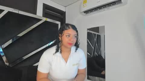 rubyxht online show from 10.24.25