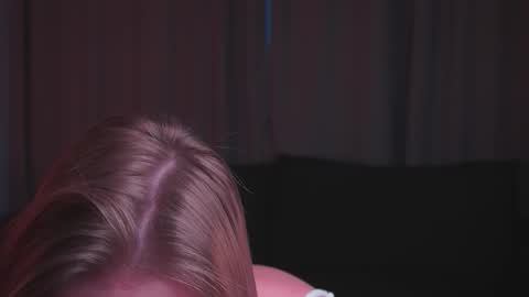 Mila online show from 11.27.25