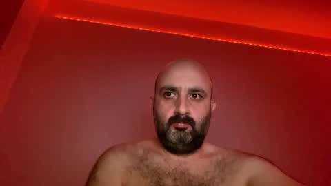 Snapshot of rufa_life chatting on 10.30.25 rufa_life online show from 10.30.25