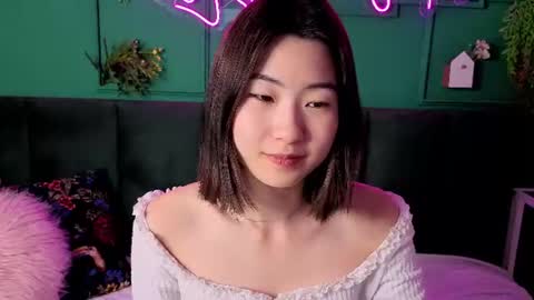 Snapshot of runi_asian chatting on 06.10.26 Runi online show from 06.10.26