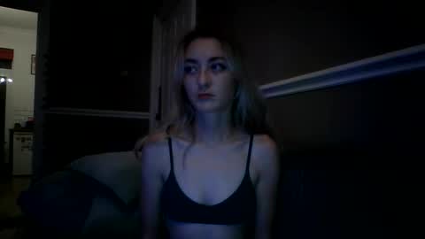 Snapshot of running_girl_izzy chatting on 05.30.26 Izzy online show from 05.30.26
