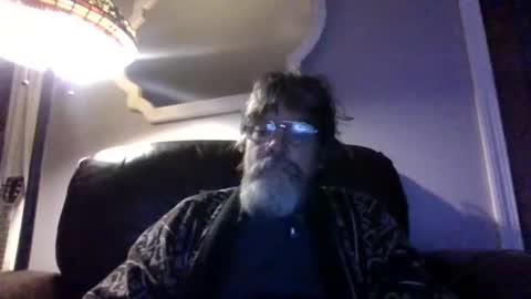 Snapshot of runningaround60 chatting on 01.04.25 runningaround60 online show from 01.04.25