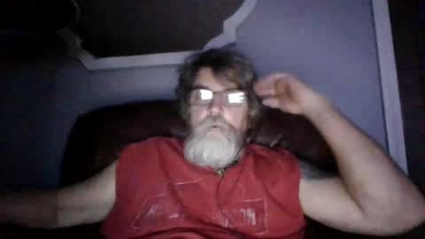 Snapshot of runningaround60 chatting on 09.17.25 runningaround60 online show from 09.17.25