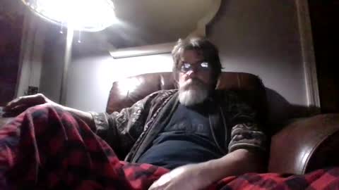 Snapshot of runningaround60 chatting on 10.10.25 runningaround60 online show from 10.10.25
