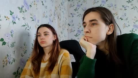 Snapshot of rusmedium chatting on 04.08.26 Lisa and Vlad online show from 04.08.26